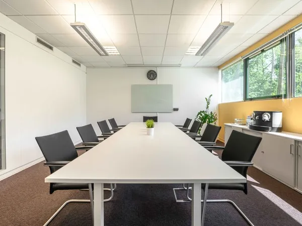 Accès tout inclus à des espaces de bureau professionnels pour 4 personnes à SOPHIA, Antipolis Mougin