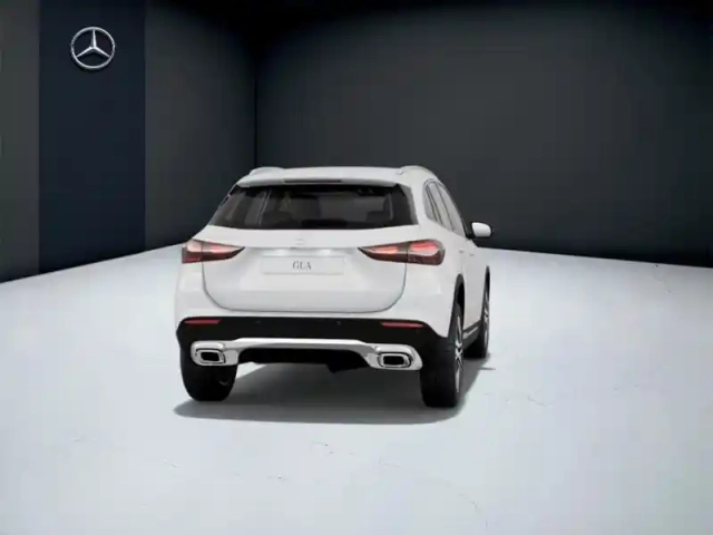 Mercedes Gla 180 progressive line — photo 25