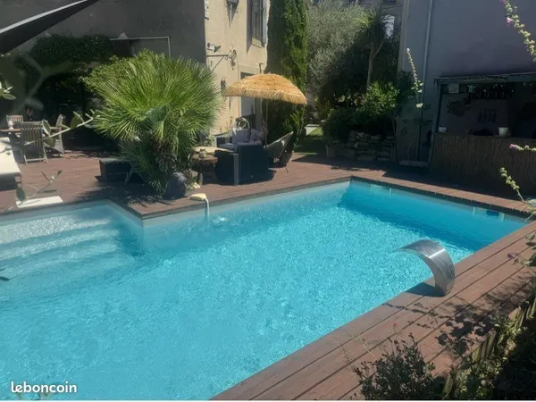Maison ancienne 310 m2 piscine jardin