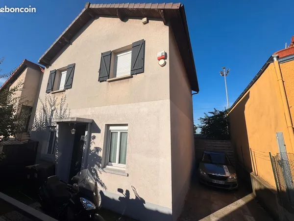 Vends Maison Plein Sud de 125m2 + comble de 40m2 + dépendance de 30m2, jardin de 200m2 avec Jaccuzzi