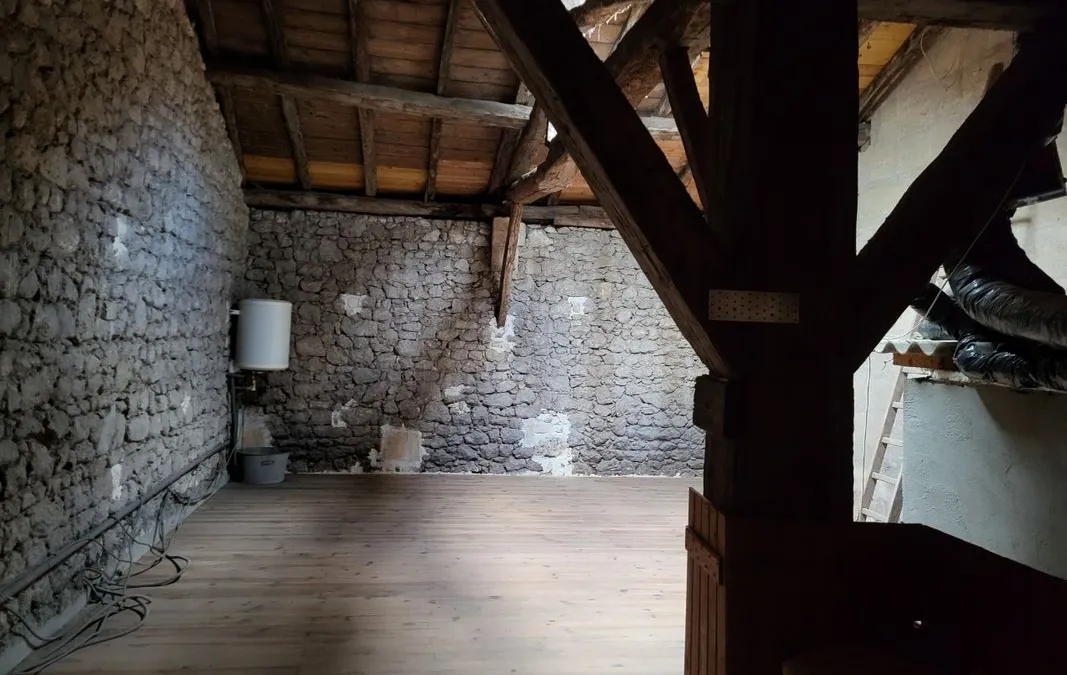 Photo 3