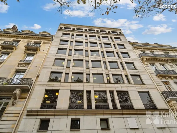 Bureaux 300 m²