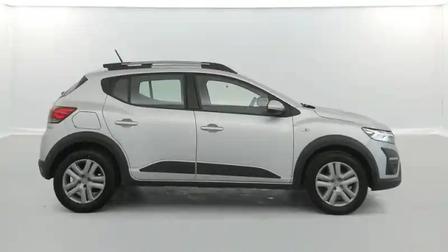 Dacia Sandero eco-g 100 - 22 — photo 8