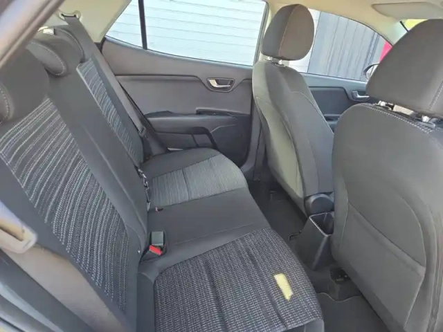 Kia Stonic 1.0 t-gdi 100 ch dct7 — photo 117
