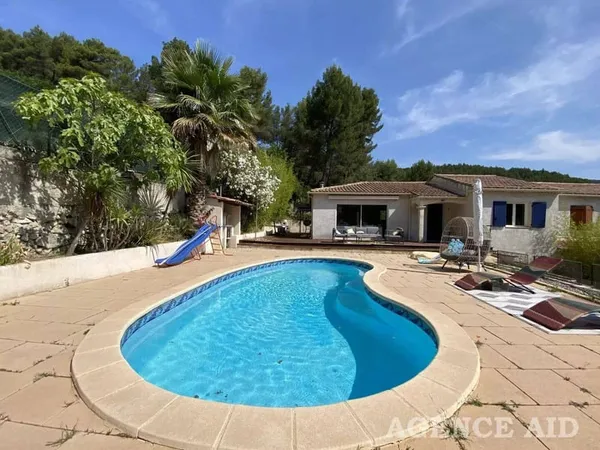Villa 5 pièces 142 m²