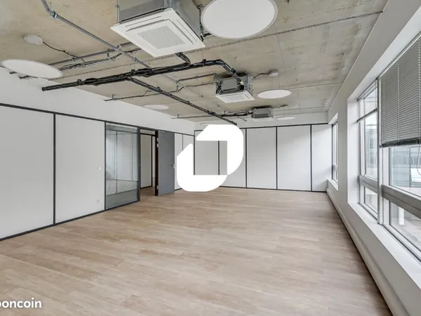 Bureaux 1 258 m²