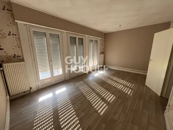 Appartement 2 pièces à louer au 2e étage à Calais-Nord