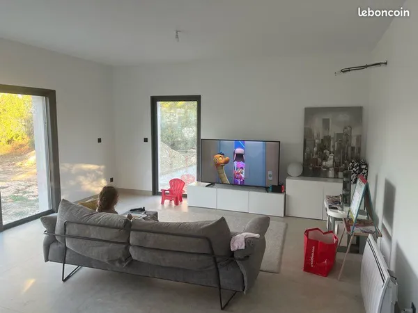 Maison Location Lançon-Provence 4p 150m² 1850€