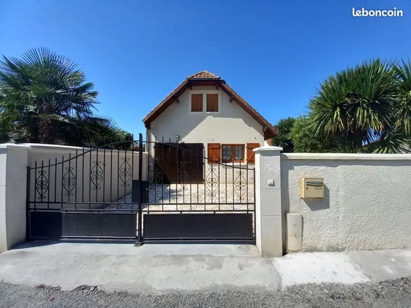 Lons 64140 - Maison meublée T2