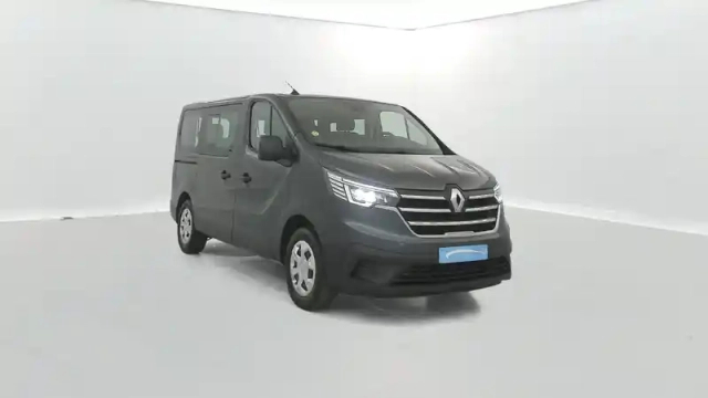 Renault Trafic l1 dci 150 energy s&amp;s — photo 17
