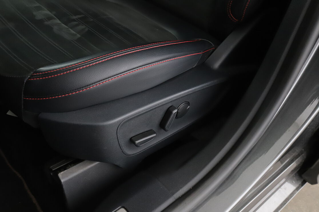 Ford Kuga 2.0 EcoBlue mHEV ST Line X — photo 10