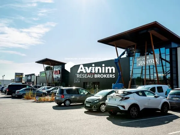 Local commercial 177 m²