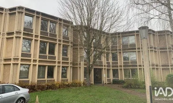 Local commercial 729 m²