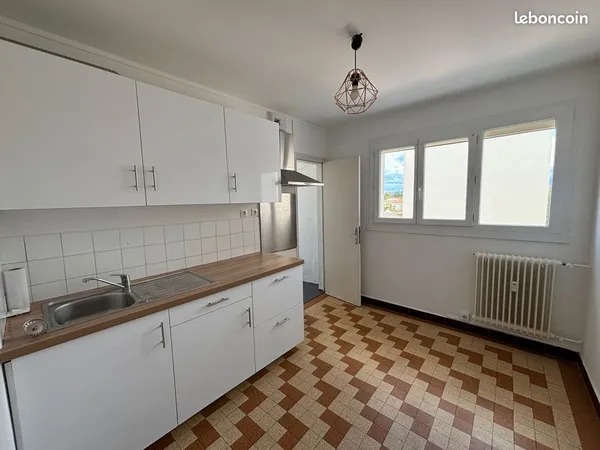 Appartement à louer rue de la Luire