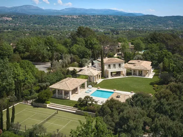 Maison 12 pièces 500 m²