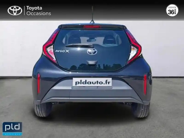 Toyota Aygo x 1.0 vvt-i 72ch dynamic s-cvt my23 — photo 22