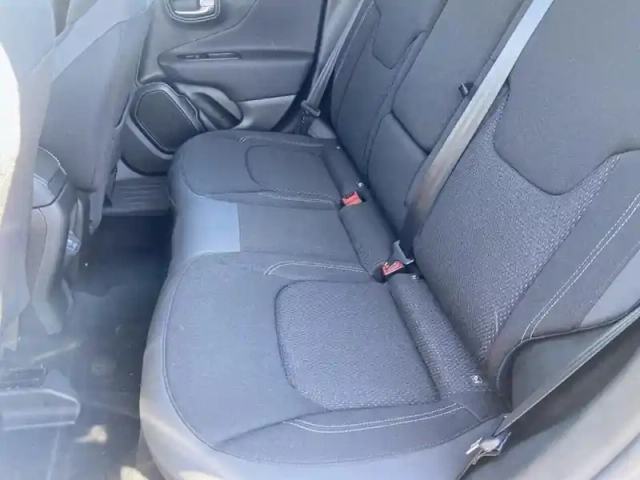 Jeep Renegade 1.3 turbo t4 190 ch phev bva6 4xe eawd limited — photo 23
