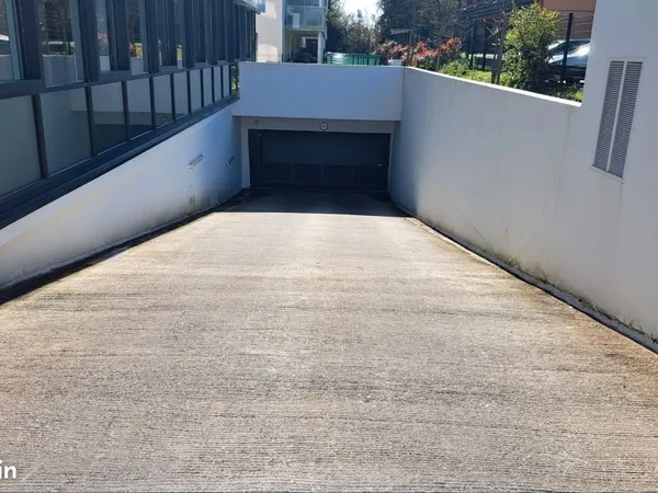 Parking moto