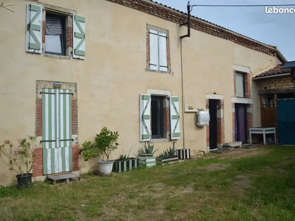 Maison corp de ferme avec terrain
