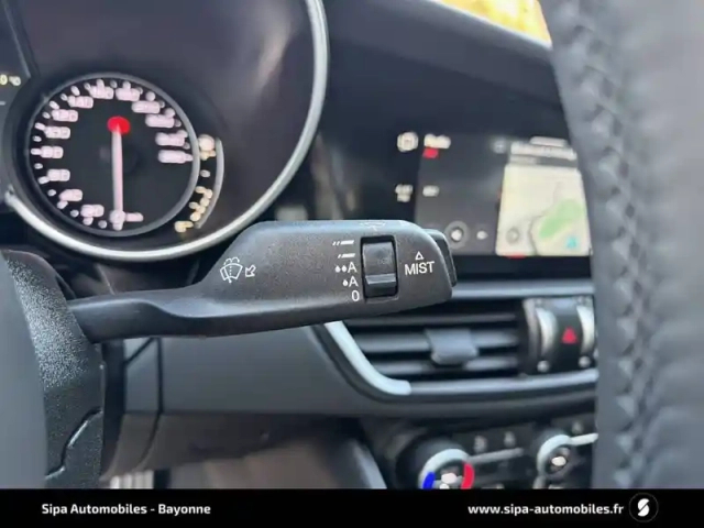Alfa Romeo Giulia 2.2 190 ch at8 — photo 19