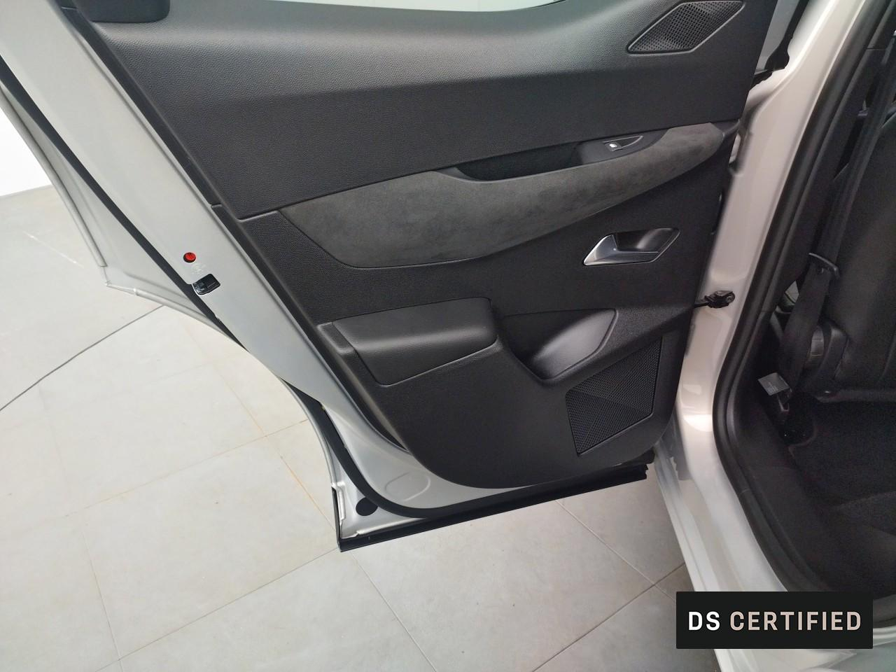 Ds Ds 3 crossback puretech 155 eat8 performance line+ — photo 24