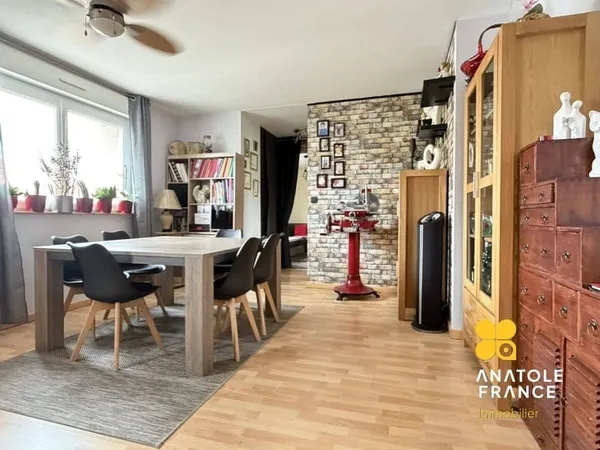 Appartement 4 pièces 77 m²