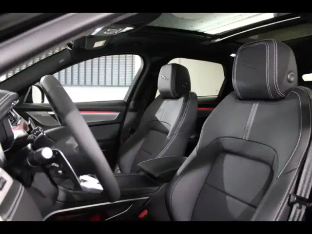 Jaguar F-Pace p400e plug-in-hybrid r-dynamic se bva8 awd — photo 8