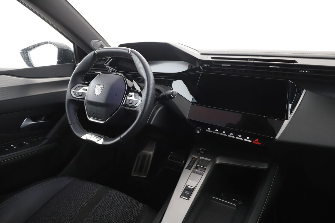 Peugeot 308 1.2 Hybrid GT e-DCS6 — photo 12