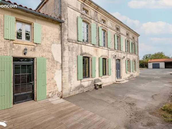 Maison 6 pièces 294 m²