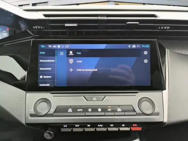 Peugeot 308 sw hybrid 136 e-dcs6 allure — photo 22