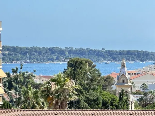 CANNES VUE MER