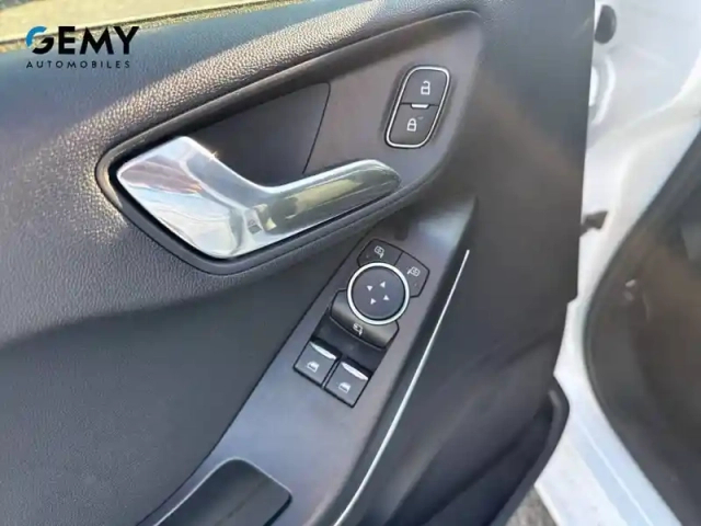 Ford Fiesta 1.0 ecoboost 100 ch s&amp;s bvm6 — photo 12