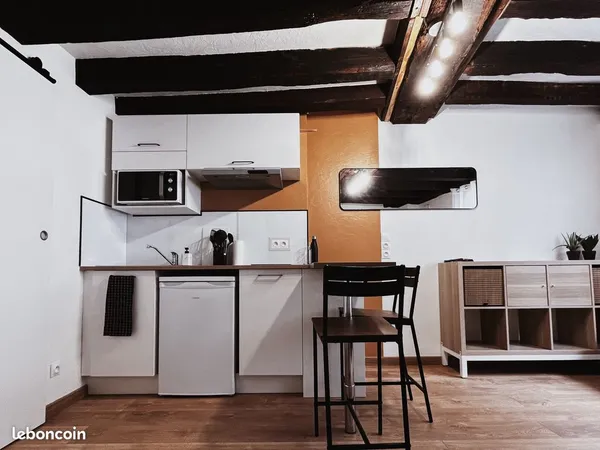 Studio meublé 18 m² refait à neuf - Blois Vienne - Parking