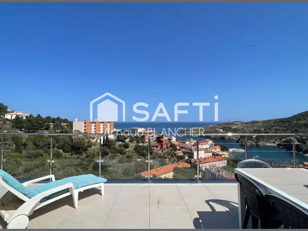 Villa deux faces avec vue mer spectaculaire, à quelques minutes de l'Espagne.