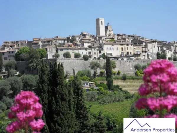 Propriété 12 pièces 240 m²