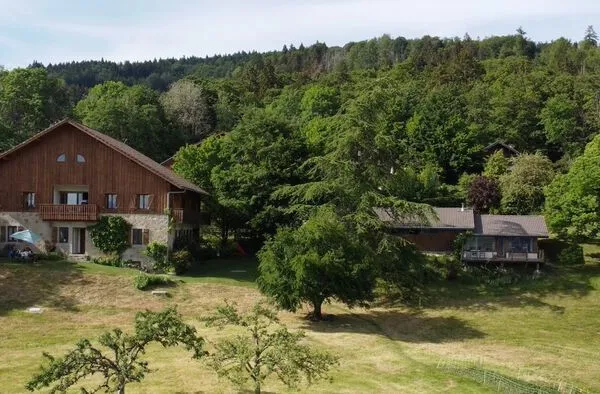 Domaine en Haute-Savoie, 1,2 hectares de terrain