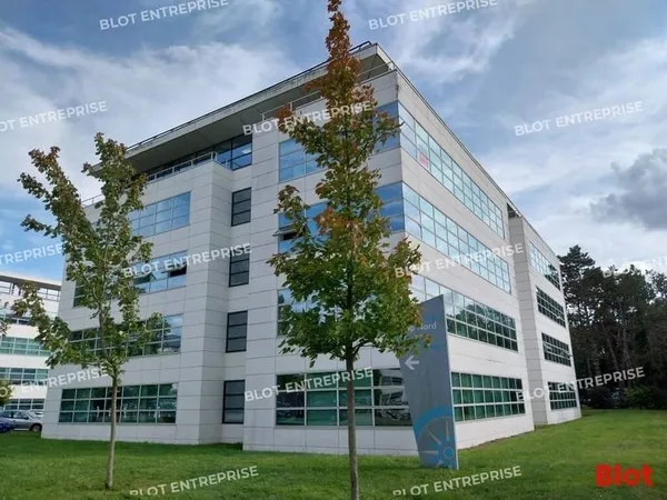 Bureaux 475 m²