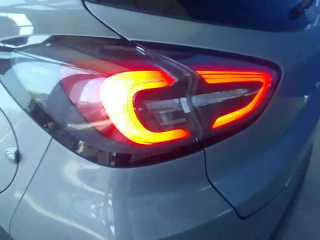 Ford Puma 1.0 flexifuel 125ch s&amp;s mhev titanium — photo 3