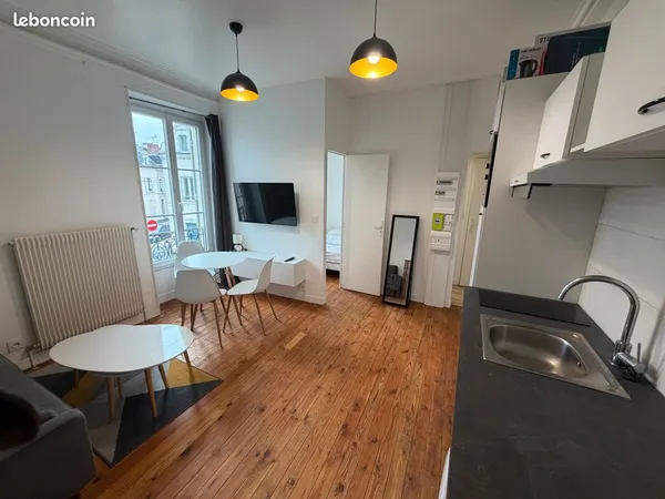 Beau T2 100% meublé et rénové - Hyper centre ville - Chauffage et eau inclus