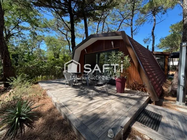 Chalet en bois bord de mer