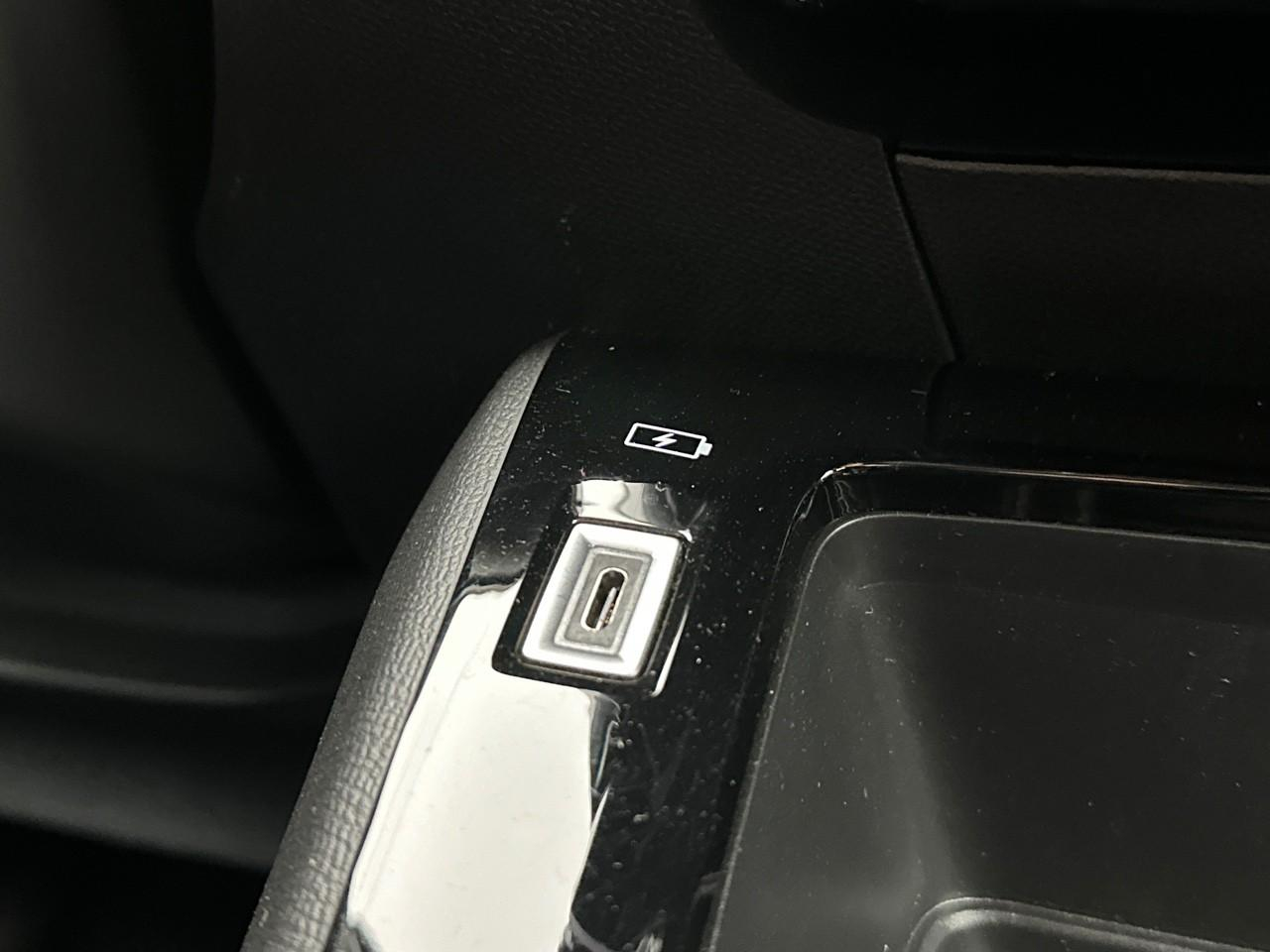 Peugeot 208 puretech 100 s&s eat8 active pack — photo 27