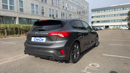 Ford Focus 1.0 EcoBoost 125 - ST Line – 2019 – 96540 km – Essence – Boîte Manuelle — photo 9