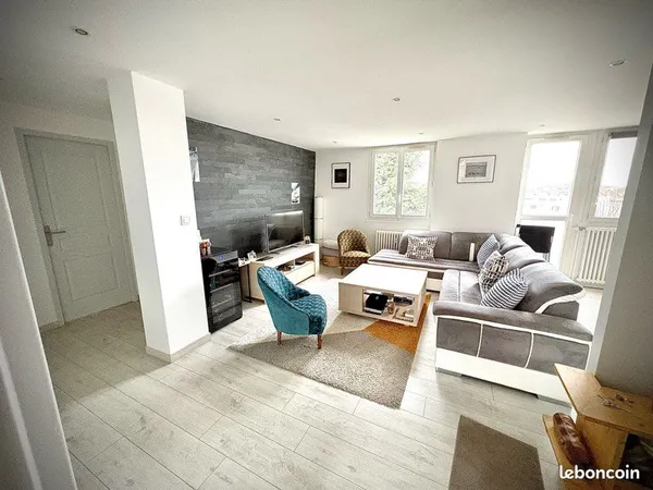 Appartement lumineux, localisation optimale avec garage