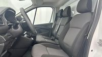 Renault Trafic L1H1 3T 2.0 Blue dCi 130ch Confort E6E — photo 9