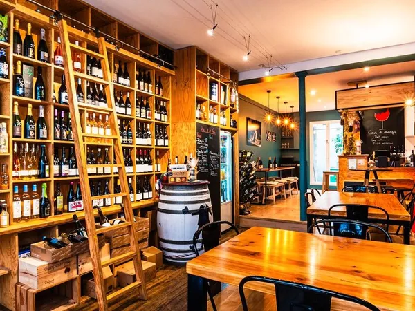 Fonds de commerce Bar à vin / caviste / café / épicerie