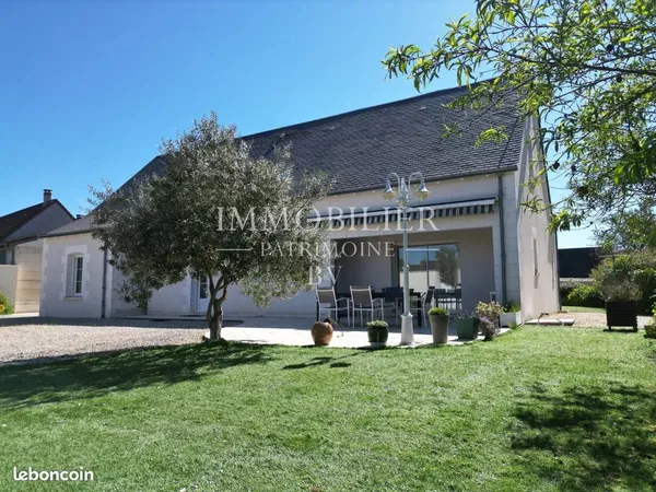 Maison 7 pièces 215 m²