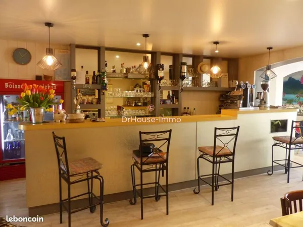Restaurant 300 m² saint antoine de breuilh