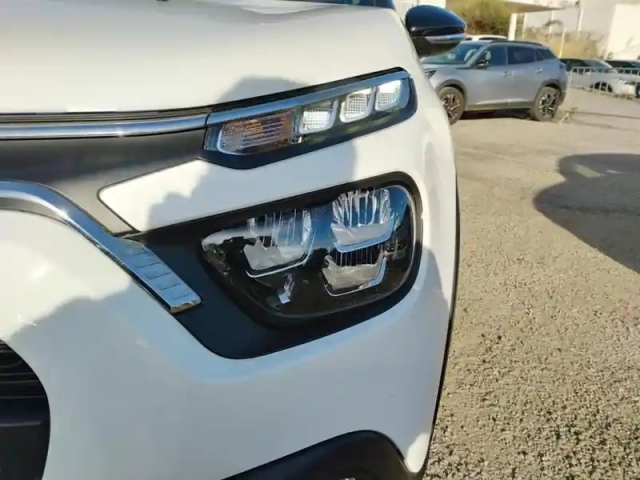 Citroën C3 puretech 110 s&amp;s bvm6 shine — photo 14