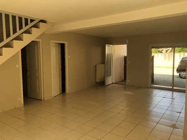MAISON POITIERS - 5 pièce(s) - 110 m2