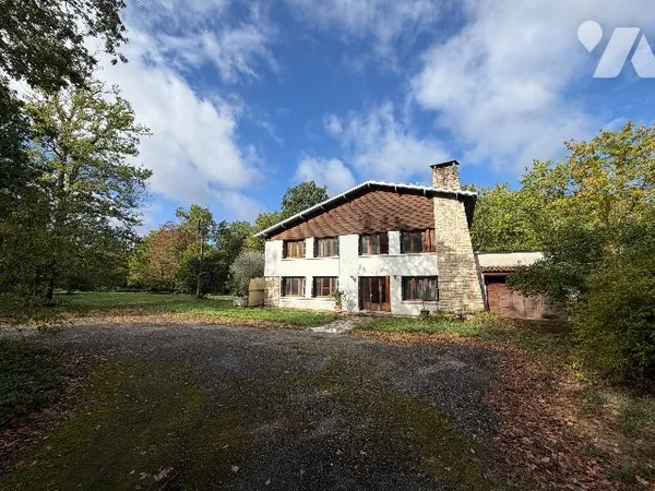Maison 7 pièces 200 m²